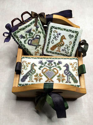 Thistle Patch Sewing Box-Milady's Needle-