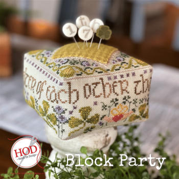 17th Block Party-Hands On Designs-