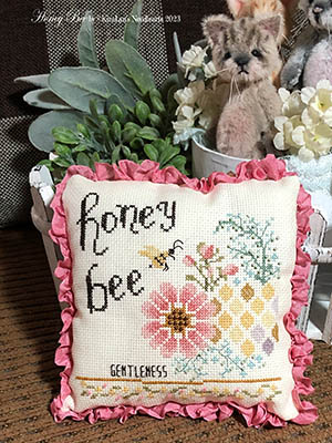 Honey Bee-Kiralyn's Needlearts-